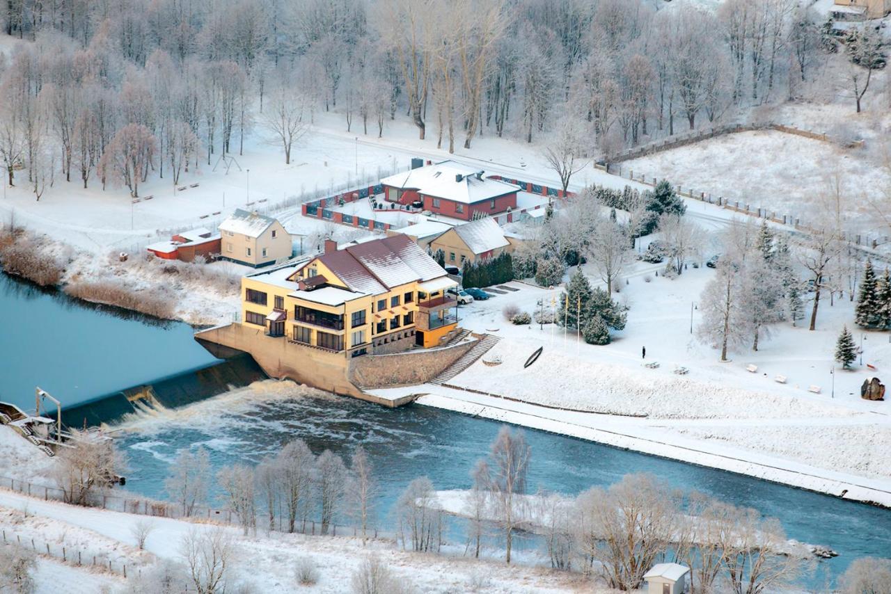 Viesbutis Banga Hotel Taurage Exterior photo