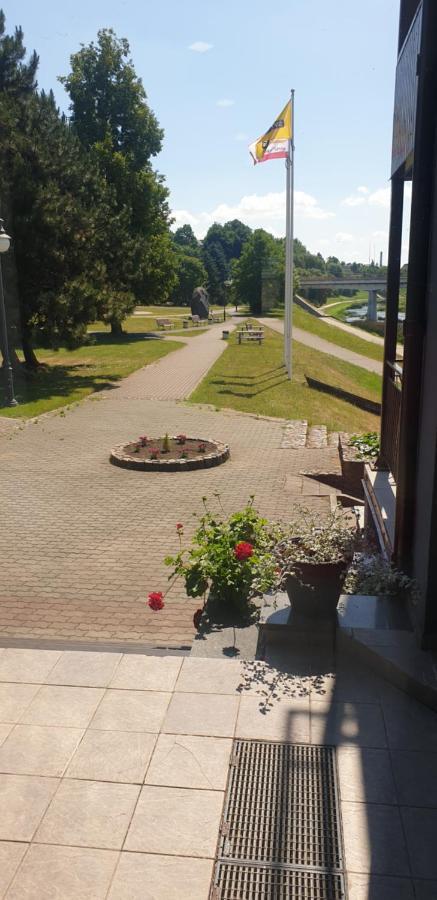 Viesbutis Banga Hotel Taurage Exterior photo